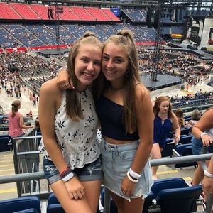 Meet your Posher, Grace